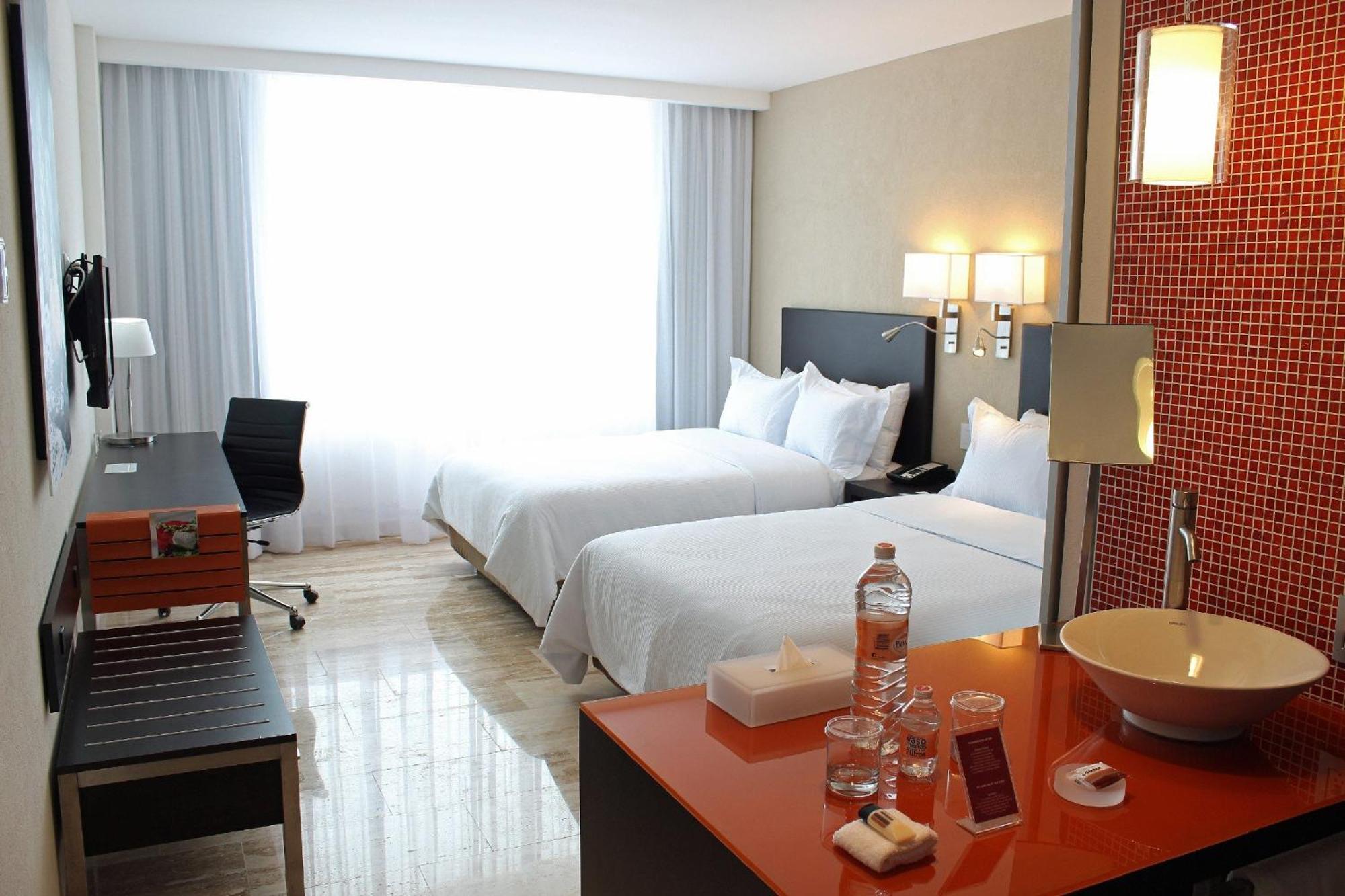 Fiesta Inn Monterrey La Fe San Nicolás de los Garzas Eksteriør bilde
