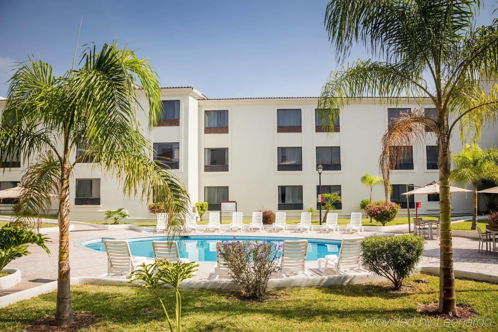 Fiesta Inn Monterrey La Fe San Nicolás de los Garzas Eksteriør bilde