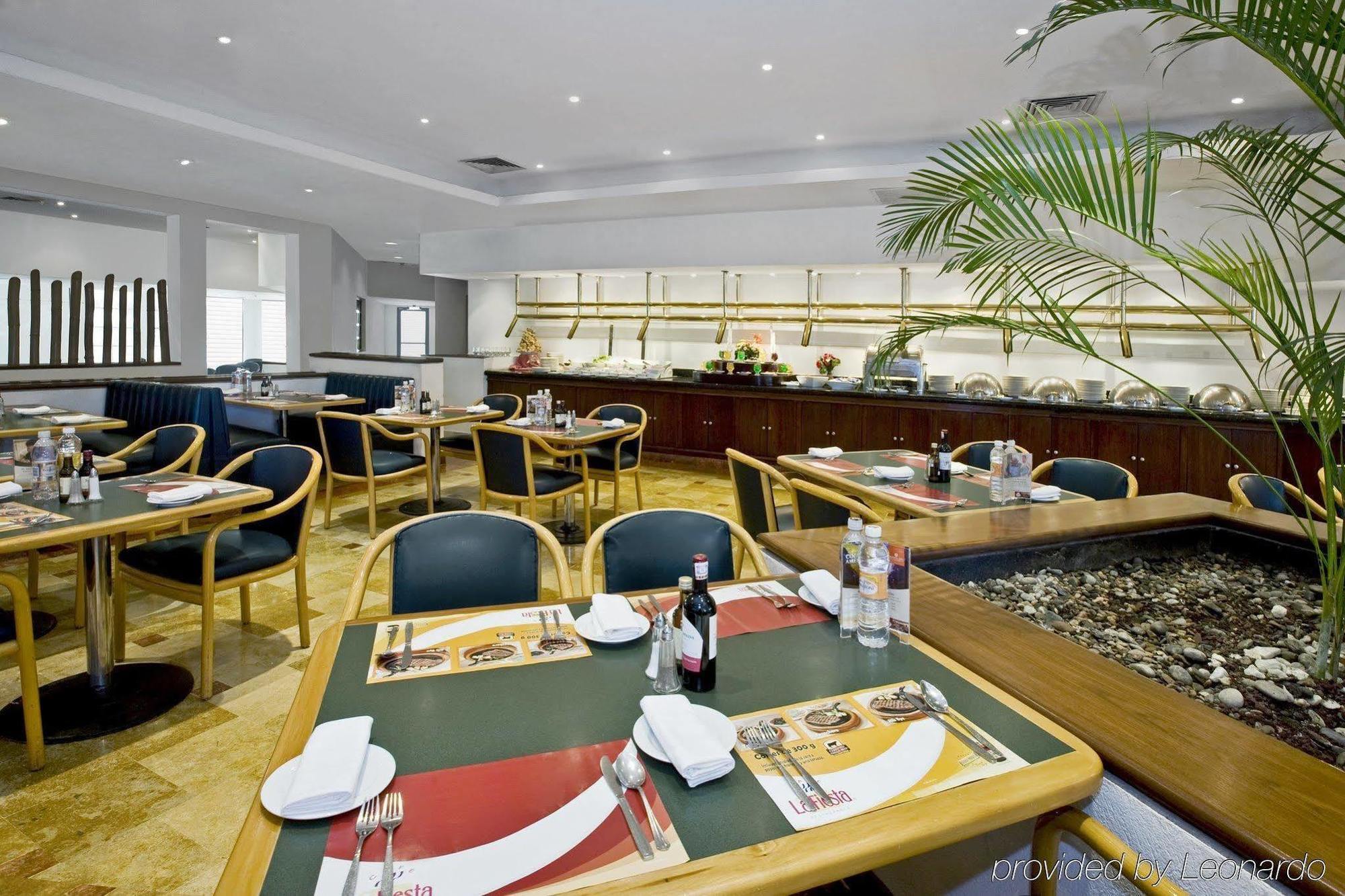 Fiesta Inn Monterrey La Fe San Nicolás de los Garzas Restaurant bilde